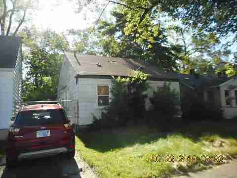 16184 Strathmoor (3)_m.jpg